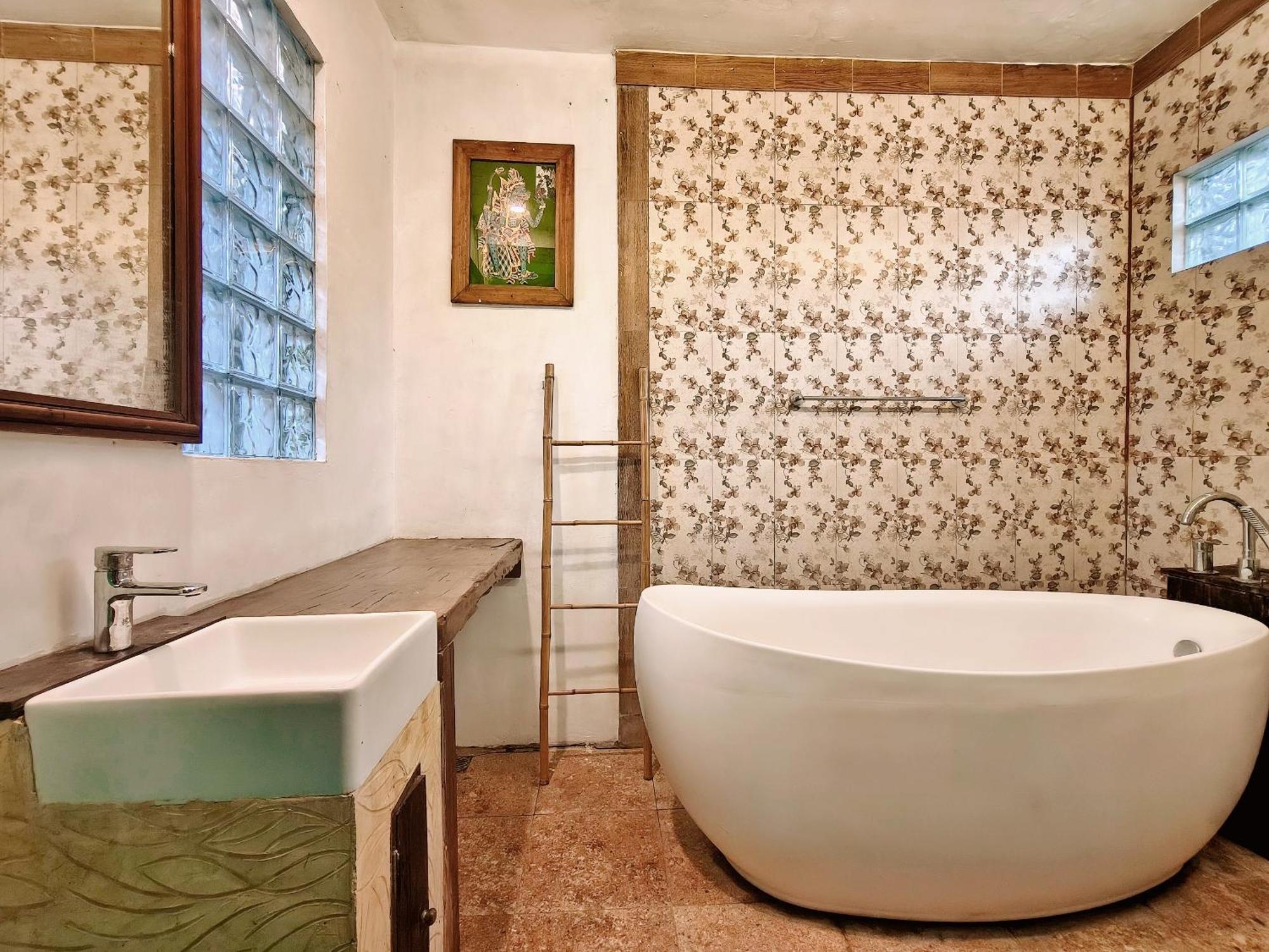 Panda Lumbung Bed & Breakfast Sanur Exterior foto